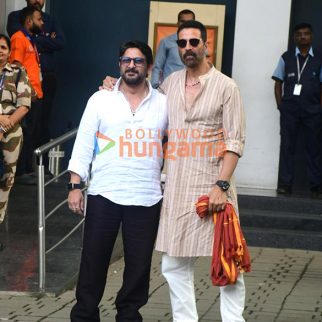 Photos: Akshay Kumar and Arshad Warsi snapped at Kalina airport