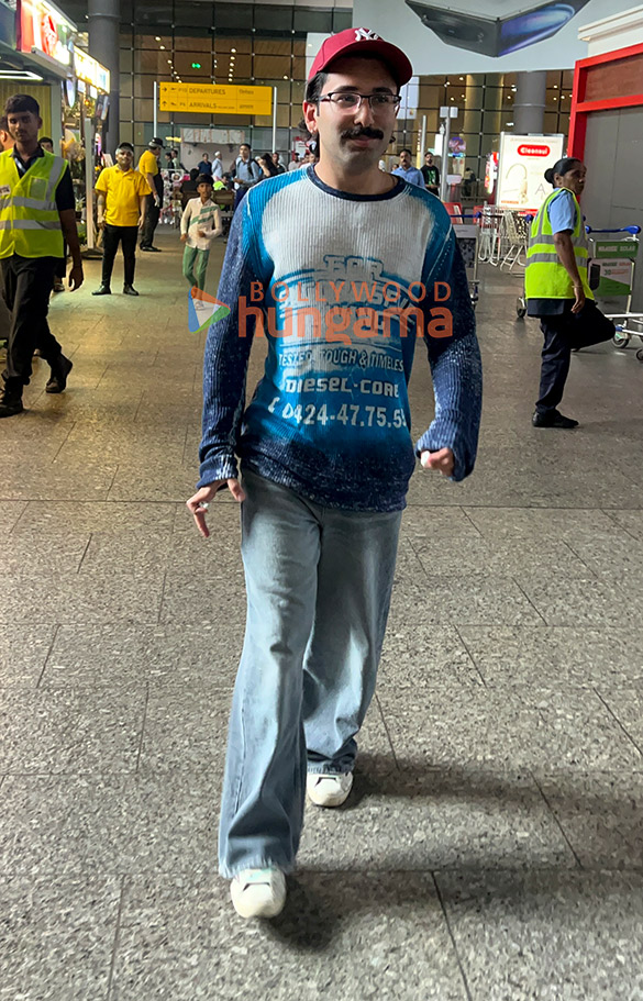 photos ali fazal richa chadha bhagyashree and orhan awatramani snapped at the airport 3