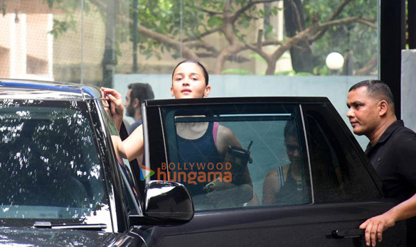 Photos: Alia Bhatt spotted in Bandra