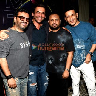 Photos : Anu Malik, Sunil Grover, Rajat Bedi and Other grace lyricist Kumaar's birthday bash