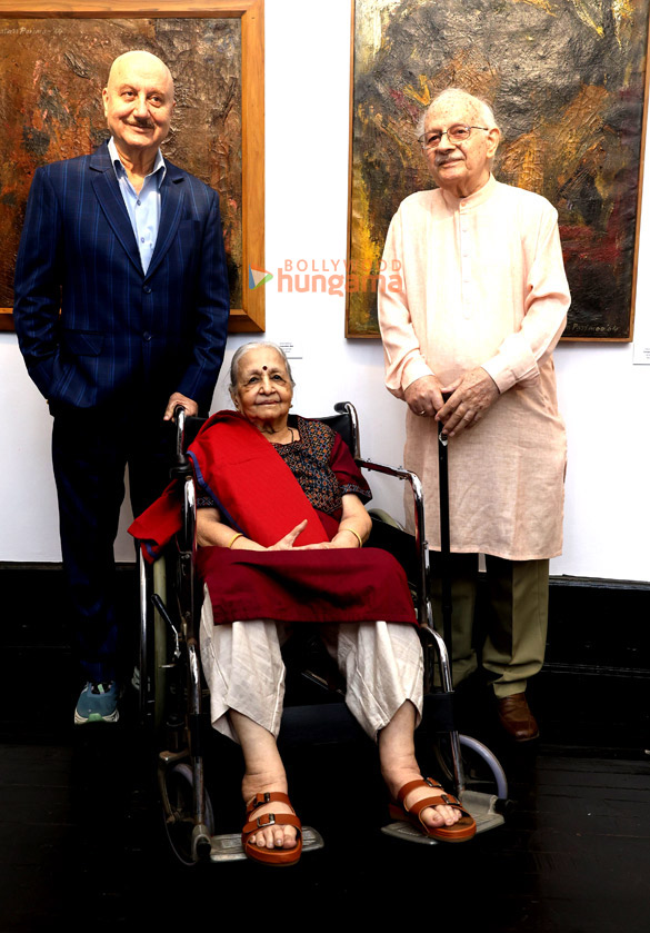 Photos: Anupam Kher inaugurates Parallel Retrospectives of Padmashri Ratan Parimoo and Naina Dalal at NGMA Photos: Anupam Kher inaugurates Parallel Retrospectives of Padmashri Ratan Parimoo and Naina Dalal at NGMA