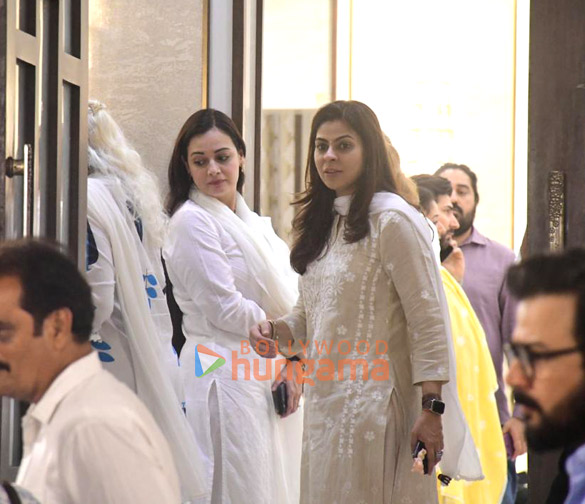 photos celebs attend pooja dadlanis mother in laws prayer meet 1 2