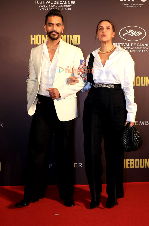 photos ishaan khatter janhvi kapoor vishal jethwa and others grace the special screening of homebound 4 5