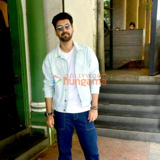 Photos: Karanvir Sharma snapped during his birthday celebrations