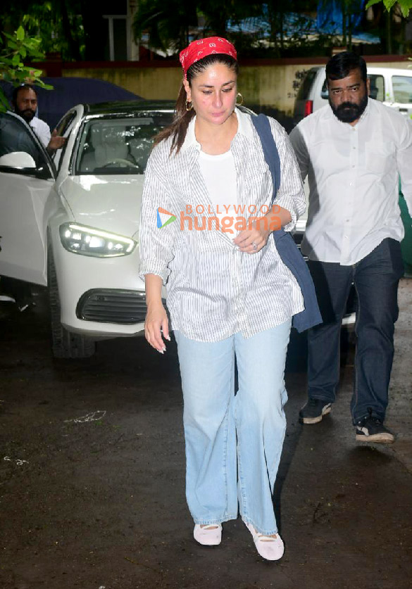 photos kareena kapoor khan snapped outside krome studio in bandra 4