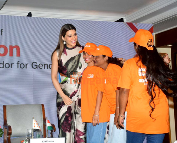 photos kriti sanon conferred as unfpa indias honorary ambassador for gender equality at taj lands end mumbai 7