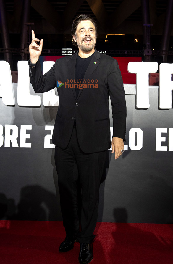 photos leonardo dicaprio benicio del toro and others were snapped at the mexico city premiere of their film one battle after another 13