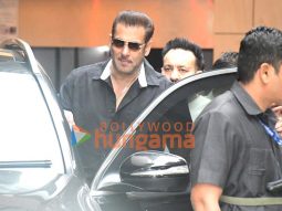 Photos: Salman Khan, Ridhima Pandit, Iulia Vantur, Gauahar Khan and others grace Arbaaz Khan’s wife Sshura Khan’s baby shower ceremony in Bandra