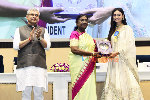 photos shah rukh khan rani mukerji and others attend 71st national film awards 2025 2