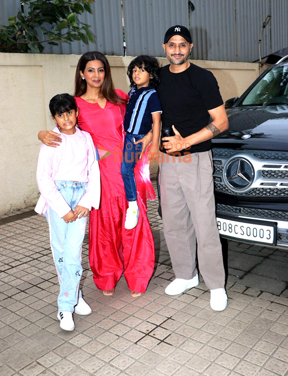 photos shilpa shetty raj kundra geeta basra and others grace the special screening of mehar 5