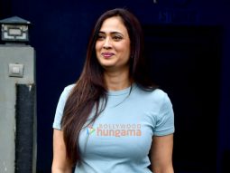 Photos: Shweta Tiwari snapped outside a dance class