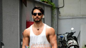 Photos: Tiger Shroff snapped in Bandra