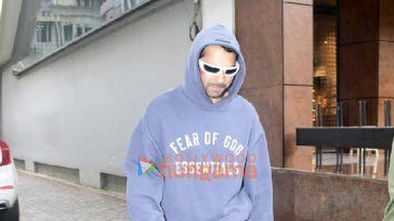 Photos: Varun Dhawan snapped at Ramesh S Taurani’s office in Khar