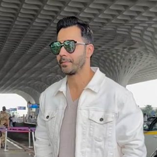 VD's handsome look at the airport