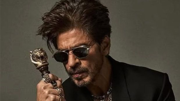 Shah Rukh Khan’s salt-and-pepper look from King leaks online, fans spot tattoos in viral video