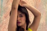 Stylish & Beautiful Avneet Kaur