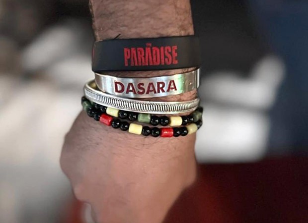 नानी अभिनीत स्वर्ग में केवल 5 महीनों में निर्मित एक बड़े पैमाने पर झुग्गी सेट के साथ शूटिंग शुरू होती है