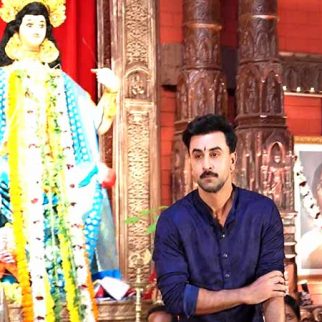 Ranbir Kapoor offers prayers at Durga Puja Pandal, shares festive moments with Ayan Mukerji