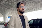 Mika Paji’s dashing airport look