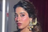 Our OG glam girl! Janhvi Kapoor
