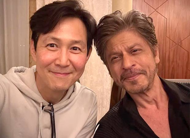 South Korean actor Lee Jung jae clicks selfie with Shah Rukh Khan, breaks the internet