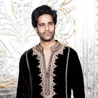 Aaman Devgan shines in black at Manish Malhotra's Diwali Bash