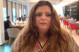 Ali Asgar fun reel with Delnaaz Irani