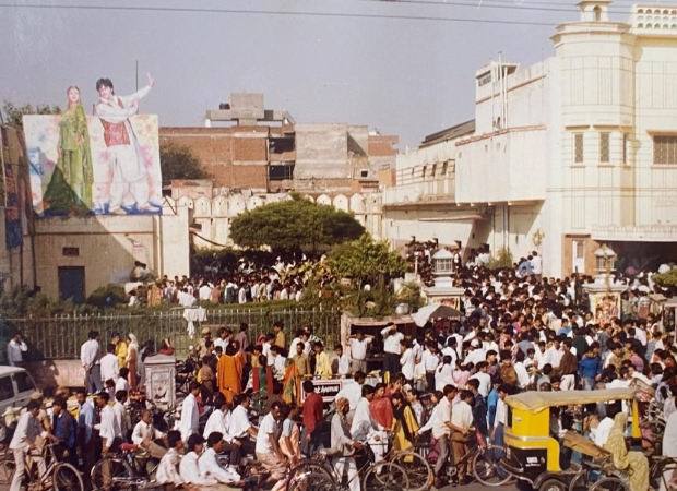 30 Years of Dilwale Dulhania Le Jayenge EXCLUSIVE: The untold Jaipur drama! Why Shah Rukh Khan-Kajol’s classic was REJECTED by Raj Mandir and how it turned a B-category theatre into BLOCKBUSTER hub 30 Years of Dilwale Dulhania Le Jayenge EXCLUSIVE: The untold Jaipur drama! Why Shah Rukh Khan-Kajol’s classic was REJECTED by Raj Mandir and how it turned a B-category theatre into BLOCKBUSTER hub