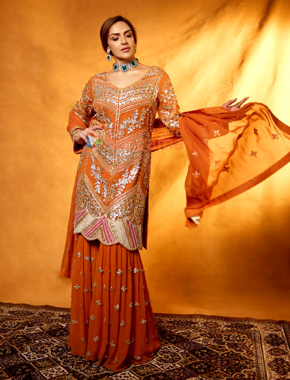esha deol 4 30