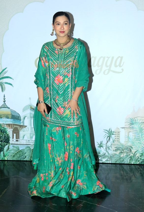 Photos: Gauahar Khan, Ayesha Khan and others attending Ravi Dubey and Sargun Mehta’s Diwali party Photos: Gauahar Khan, Ayesha Khan and others attending Ravi Dubey and Sargun Mehta’s Diwali party