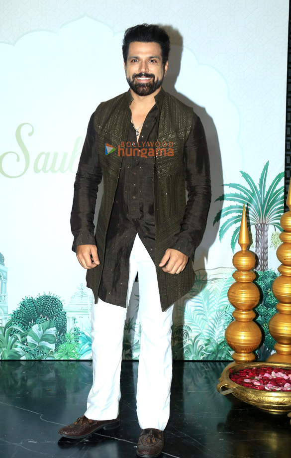 gauahar khan ayesha khan and others attending ravi dubey and sargun mehtas diwali party 12