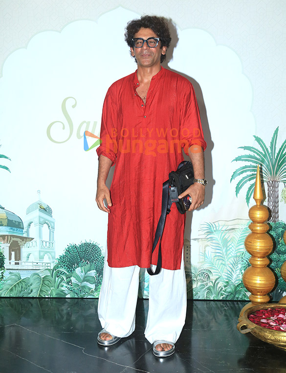 gauahar khan ayesha khan and others attending ravi dubey and sargun mehtas diwali party 19