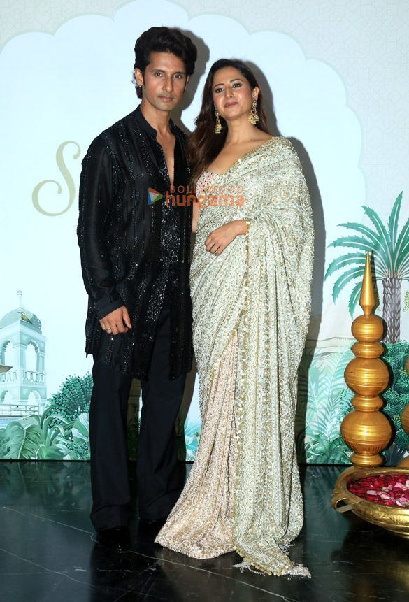 gauahar khan ayesha khan and others attending ravi dubey and sargun mehtas diwali party 7