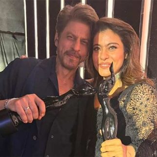 Kajol and Shah Rukh Khan recreate Filmfare moment; internet goes nostalgic