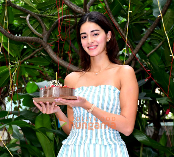 Photos: Ananya Panday celebrates her birthday with the media Photos: Ananya Panday celebrates her birthday with the media