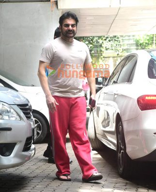 Photos: Arbaaz Khan snapped at Hinduja Hospital