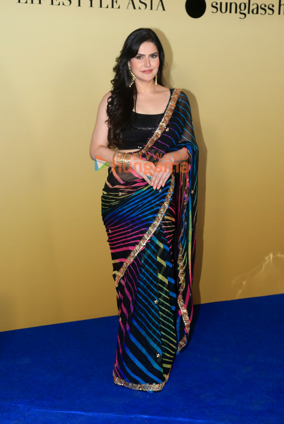 photos avneet kaur nushrratt bharuccha aaman devgan urvashi rautela and others grace the lifestyle diwali bash 2025 8