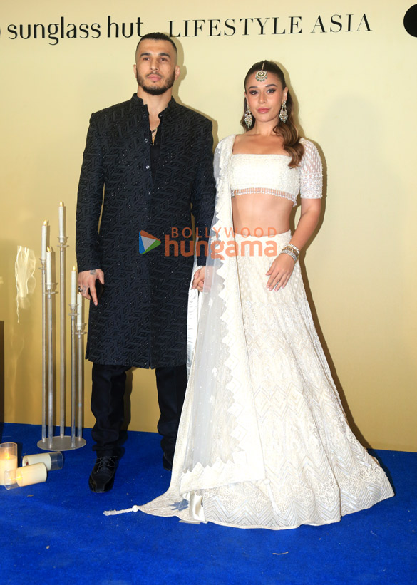 photos avneet kaur nushrratt bharuccha aaman devgan urvashi rautela and others grace the lifestyle diwali bash 2025 80