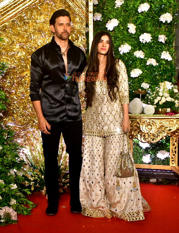 Photos: Hrithik Roshan, Saba Azad, Mrunal Thakur, Pooja Hegde, Mouni Roy, Nora Fatehi and others snapped attending Ramesh S Taurani’s Diwali bash Photos: Hrithik Roshan, Saba Azad, Mrunal Thakur, Pooja Hegde, Mouni Roy, Nora Fatehi and others snapped attending Ramesh S Taurani’s Diwali bash