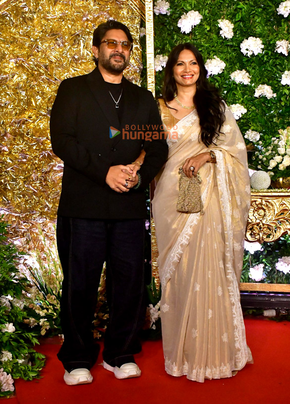 photos hrithik roshan saba azad nargis fakhri siddhant chaturvedi arshad warsi and others snapped attending ramesh s tauranis diwali bash 4