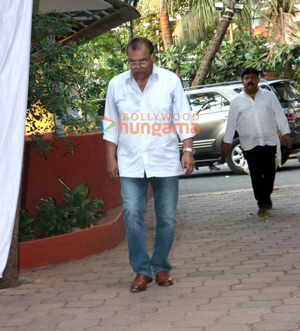 photos jackie shroff rohit shetty sonu sood aditya pancholi and others attend pankaj dheers prayer meet 2025 19