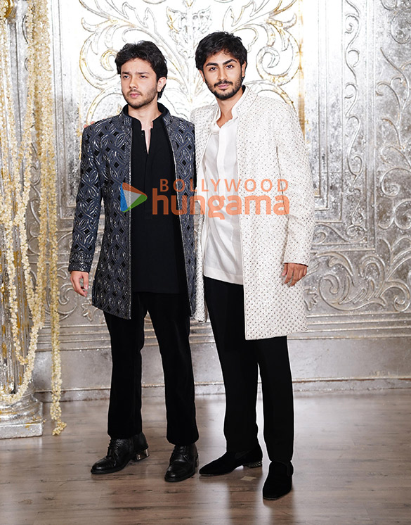 photos kriti sanon ananya panday alaya f sara ali khan and others attend manish malhotras diwali party 26