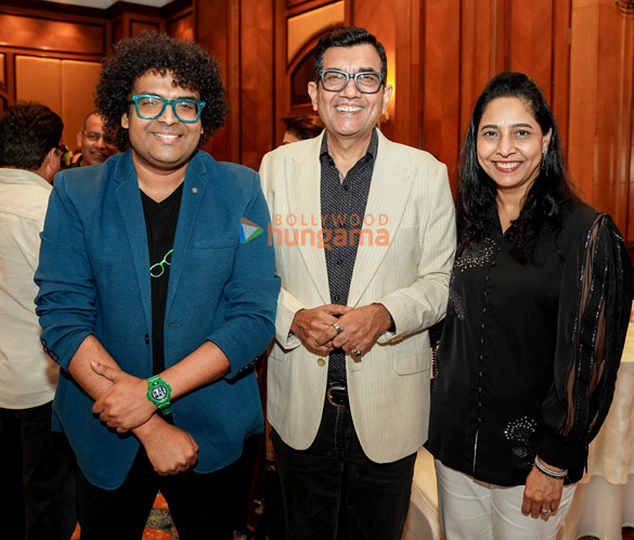 photos mahesh manjrekar sanjeev kapoor anusha dandekar saiee manjrekar and others snapped at the launch of puranique spirits 6