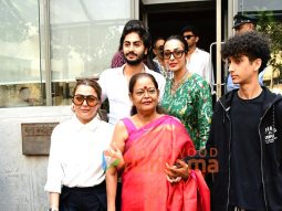 Photos: Malaika Arora, Amrita Arora and family snapped outside a restaurant in Bandra