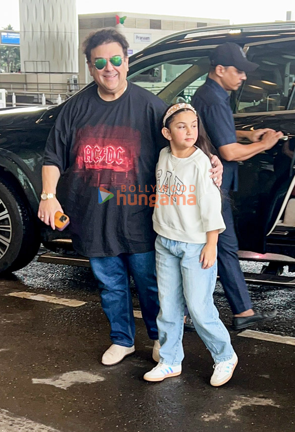 photos mouni roy adnan sami rajat bedi and others snapped the airport 6