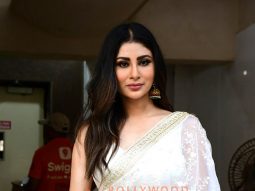 Photos: Mouni Roy snapped post shoot in Bandra