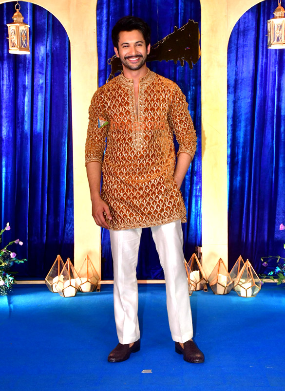 photos nargis fakhri nikita dutta divya khossla snapped at emmay entertainments diwali party 17 2