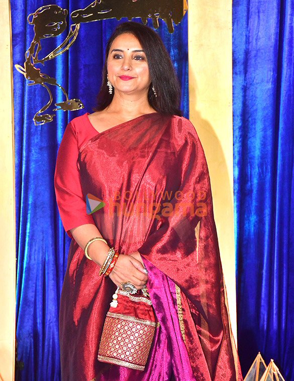 photos nargis fakhri nikita dutta divya khossla snapped at emmay entertainments diwali party 20