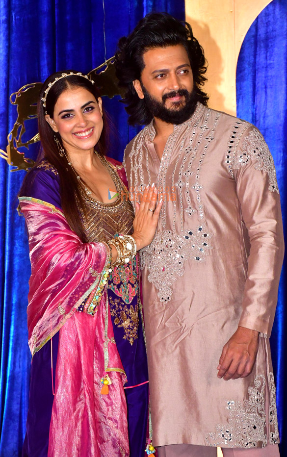 photos nargis fakhri nikita dutta divya khossla snapped at emmay entertainments diwali party 27