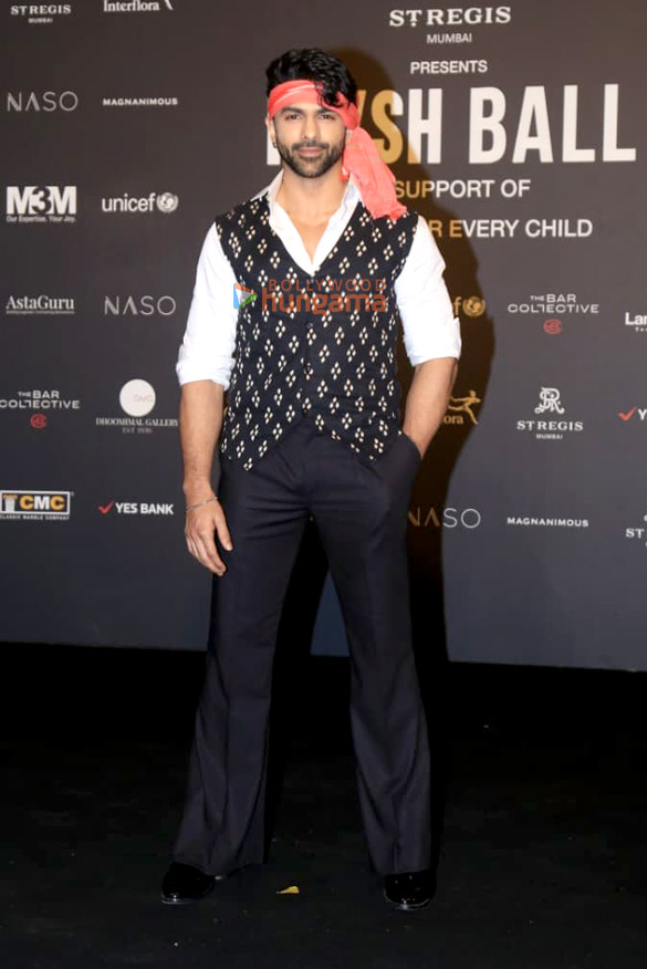 photos nargis fakhri shalini passi and others snapped at the mash ball evening in support of unicef 4 2